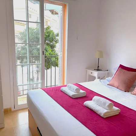 Evans Realty Bu Adosado & Aparcamiento & Piscina & Padel Holiday home