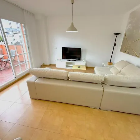 Evans Realty Bu Adosado & Aparcamiento & Piscina & Padel Holiday home *