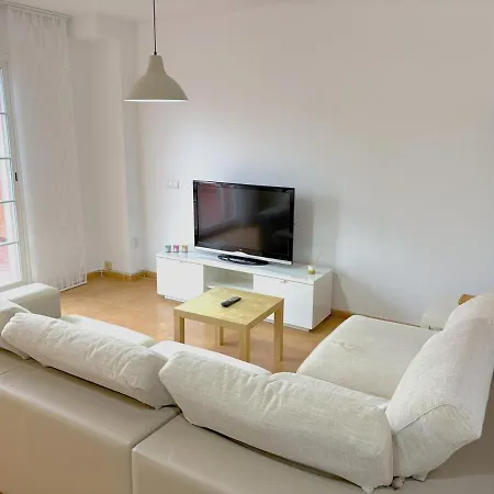 Holiday home Evans Realty Bu Adosado & Aparcamiento & Piscina & Padel