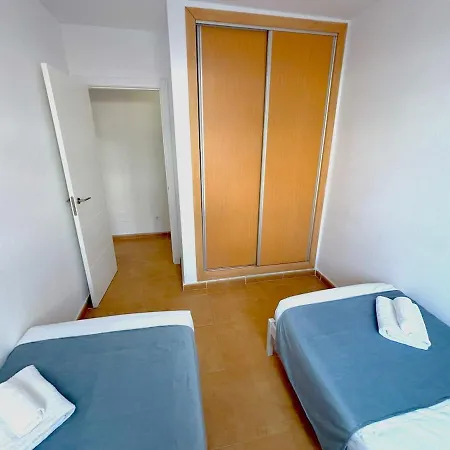 Holiday home Evans Realty Bu Adosado & Aparcamiento & Piscina & Padel