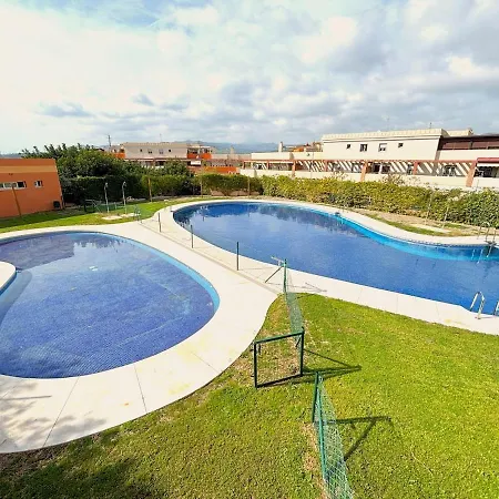 Evans Realty Bu Adosado & Aparcamiento & Piscina & Padel Holiday home