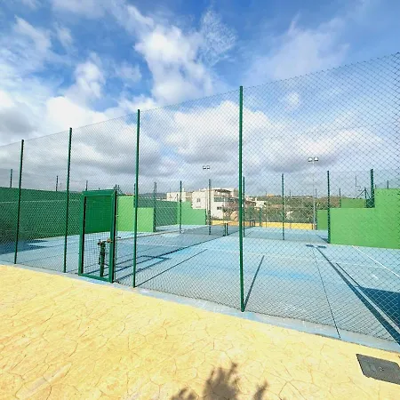 Evans Realty Bu Adosado & Aparcamiento & Piscina & Padel